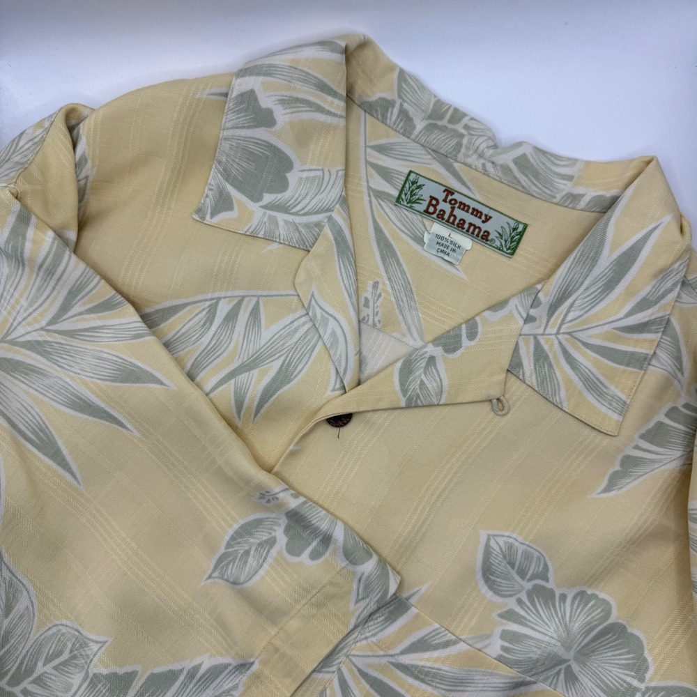 Tommy Bahama Men Silk Hawaiian Shirt Floral Tropical Button Up‎ Cream Large
